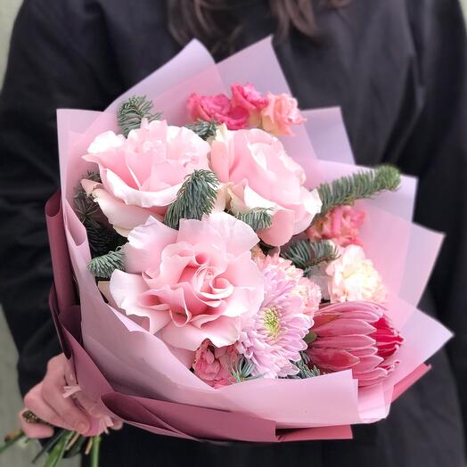Winter bouquet of French pink roses and proteas
