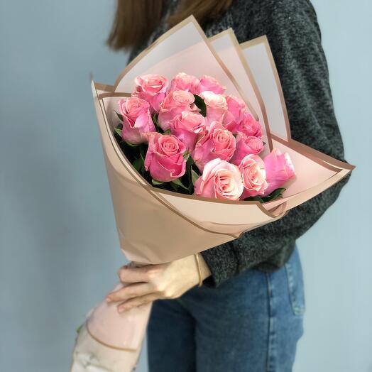 Ramo de 15 rosas Rosadas con decoración