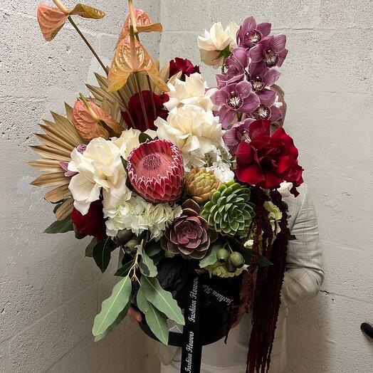 Exclusive box with flowers