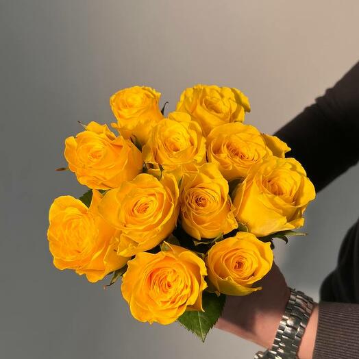 Ramo de 11 rosas amarillas
