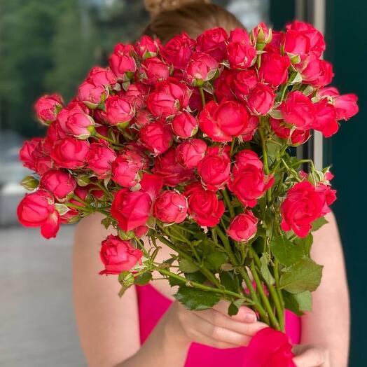 Букет из 15 кустовых роз