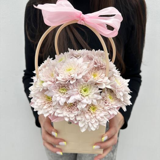 Bolso con crisantemo rosa suave