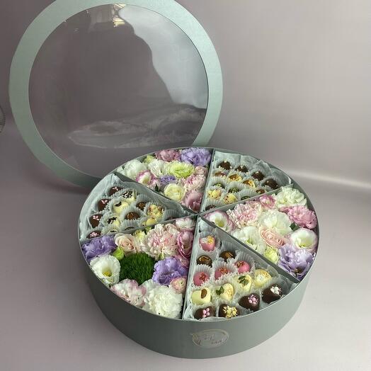 Композиция "Цветы в коробке"🌸
