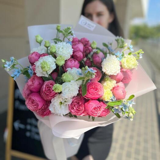 Bouquet June