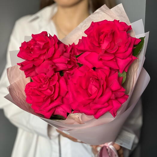 Моно букет з 5 троянд