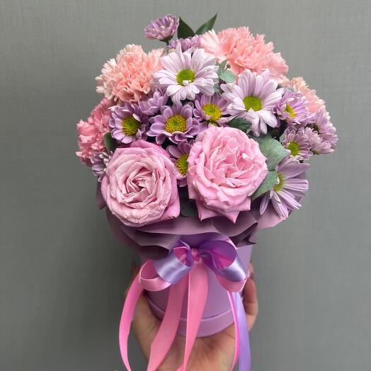 Chrysanthemum with roses in a box pink violet