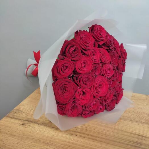 31 red roses 50cm