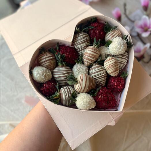 Клубника в шоколаде сердце 1