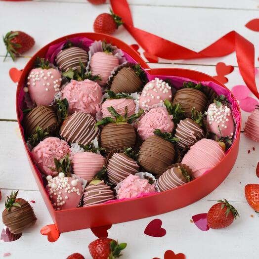 Клубника в шоколаде Pink Chocolate, 20-25 ягод