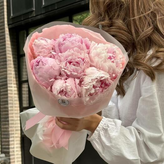 Букет из пион 7 шт