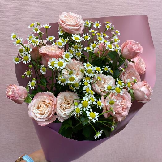 Bouquet Summer morning with bush rose and chamomile