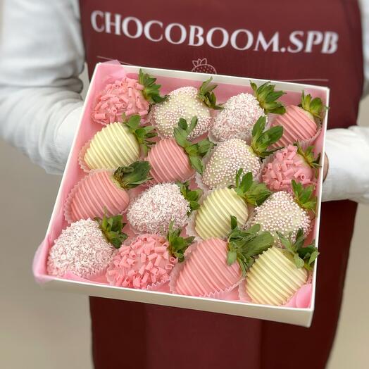 Клубника в шоколаде в наборе «Нежность», 16-20 ягод