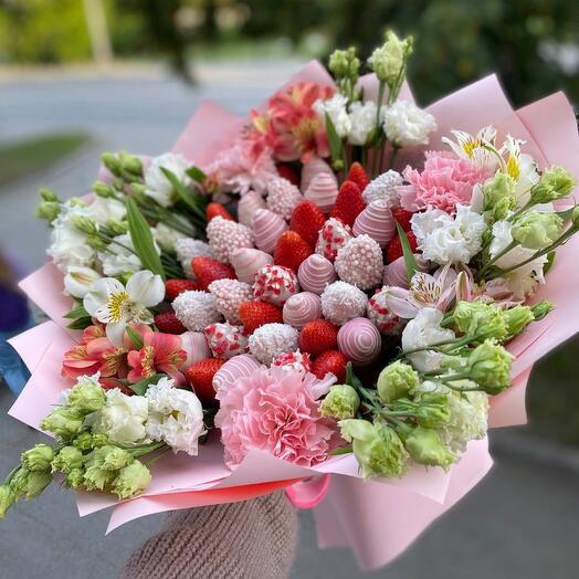 Букет из клубники в шоколаде «Flowers»