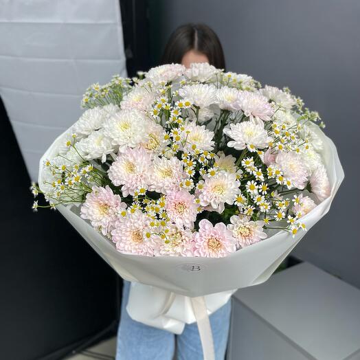 Букет с ромашками для любимой мамы