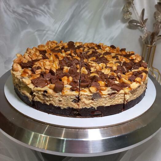 Чизкейк New York с карамелью и арахисом, "CHEESEBERRY", с/м, 1.2 кг 12 порций