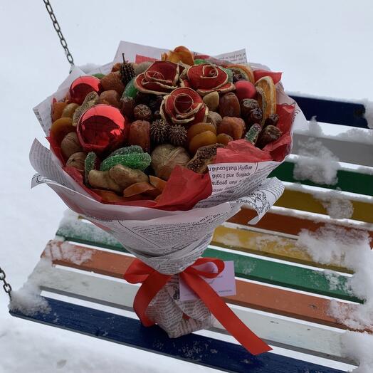 Букет из сухофруктов, новогодний