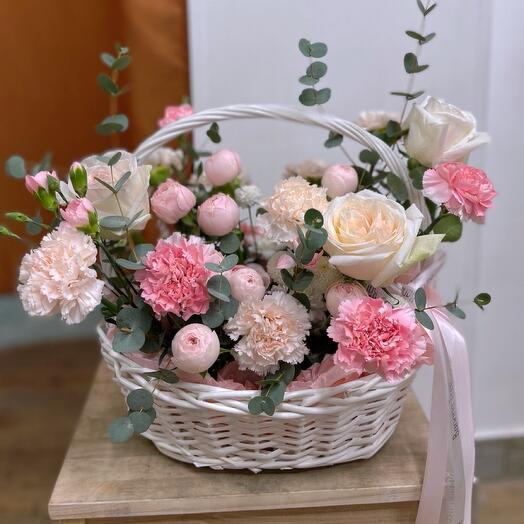 Корзинка садовая, нежная