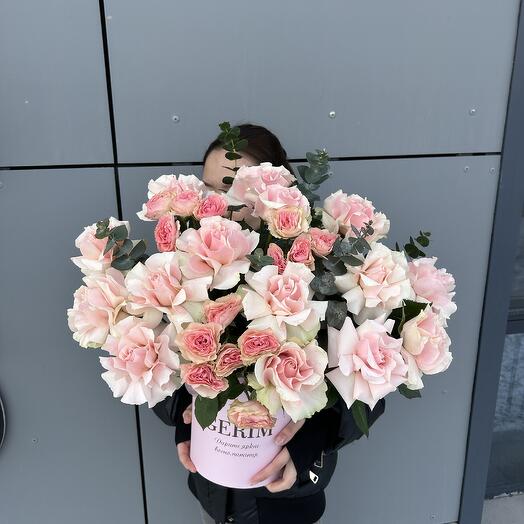 Розы в коробке