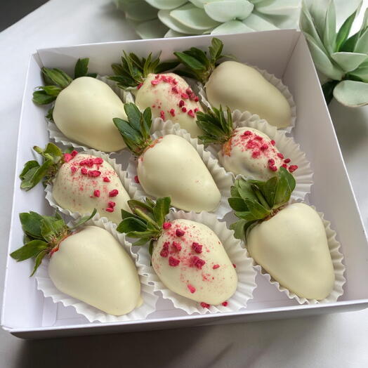 Клубника в шоколаде «Клубника со сливками» (9-12 шт)