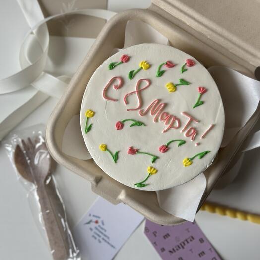 Бенто-торт в подарок на 8 марта с цветочным оформлением