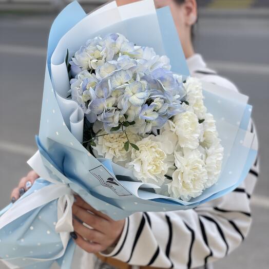 Гортензия и диантус