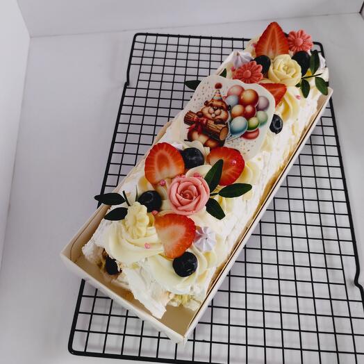 Меренговый рулет с бобром, в подарок бобр, бобер