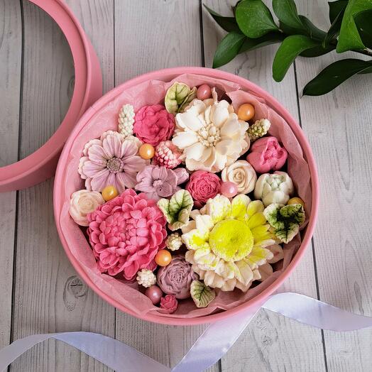 Зефирные цветы в коробочке 18 см
