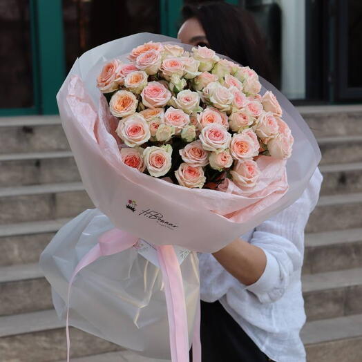 Монобукет из кустовых роз Rosanella 15 шт