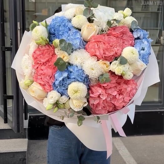 Евро букет из гортензии