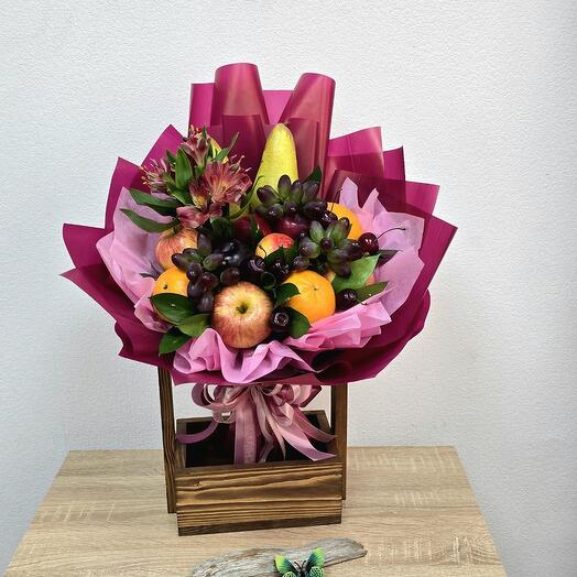 Фруктовый в бордовом