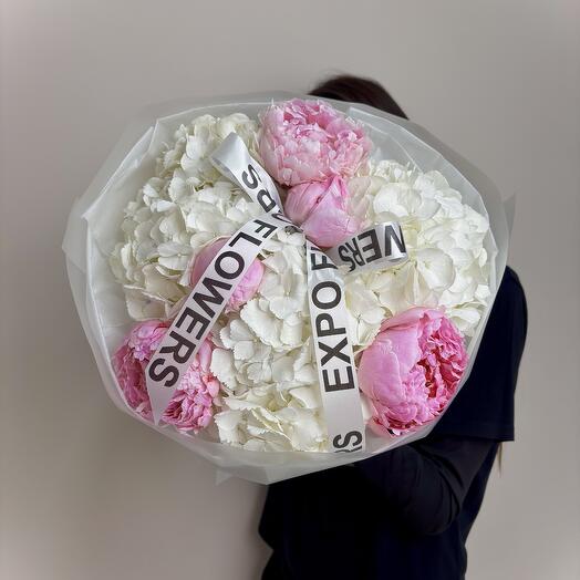 Эксклюзивный букет с пионами