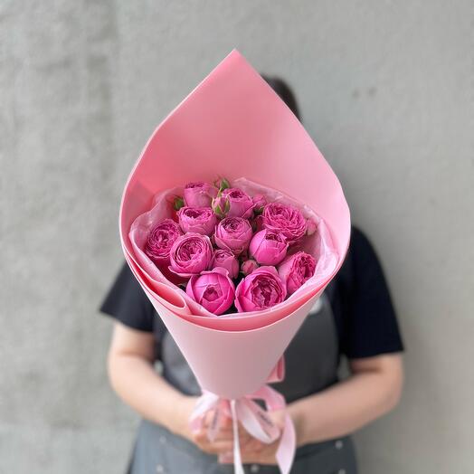 Стильный кулек из кустовой розы Мисти баблс