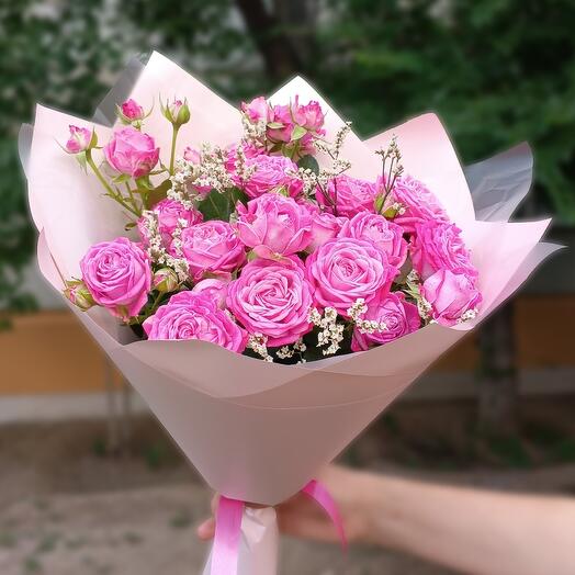 Яркие кустовые розы для любимой