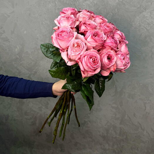 Роза Pink ..Exspress 17шт