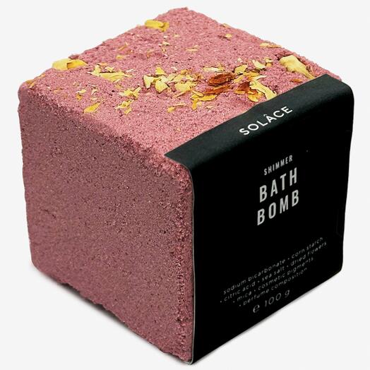 SOLACE Бомбочка для ванны "Амор" с морской солью, шиммером и сухоцветами