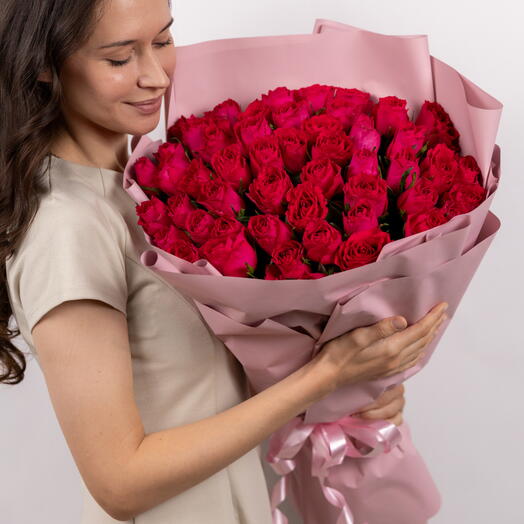 51 малиновая роза Madam Cerise 60 см