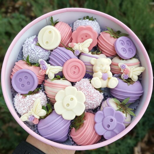 Клубничное настроение 😍