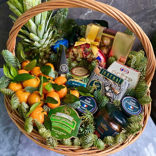 Большая съедобная корзина подарок