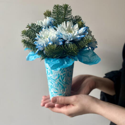 Композиция в стакане (Нобилис, кустовая хризантема)