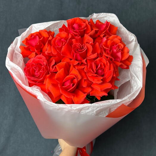 Страстный букет из стойкой французской розы 🌹