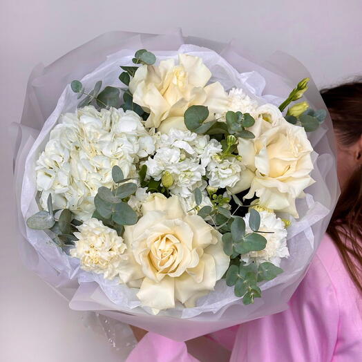 Сборный букет с Французской розой и гортензией Bouquet 141 Moscow