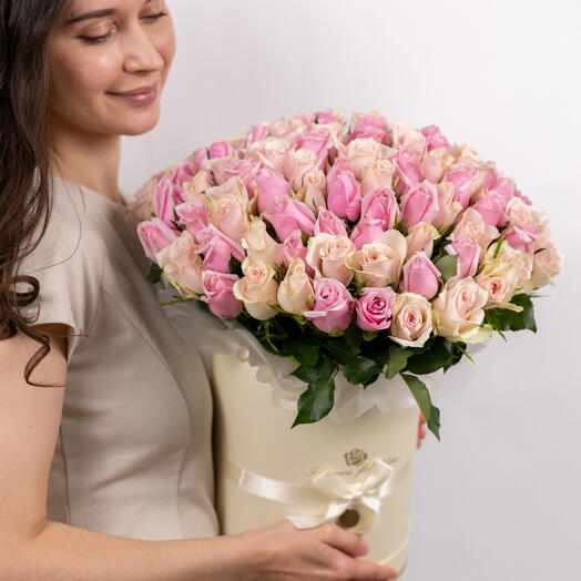 101 кремовая и розовая роза Pink Athena, Sweet Unique