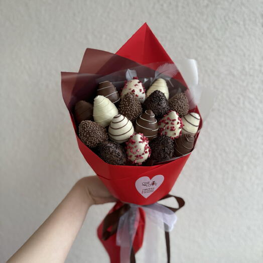 Букетик из 300гр клубники