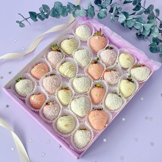Клубника в шоколаде (25 шт) с кокосом