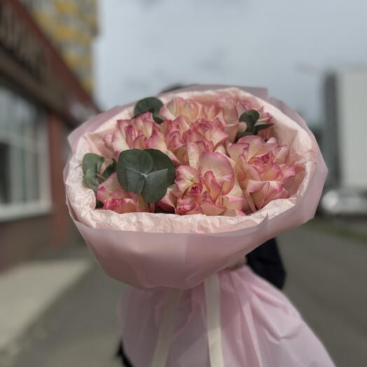 Нежный букет с французской розой