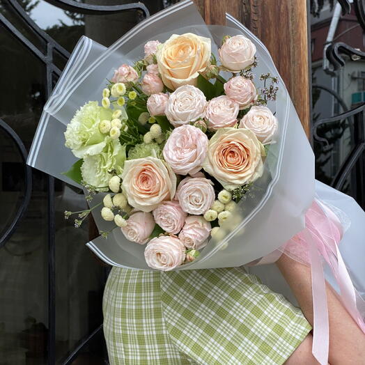 Blooming, нежный букет из роз