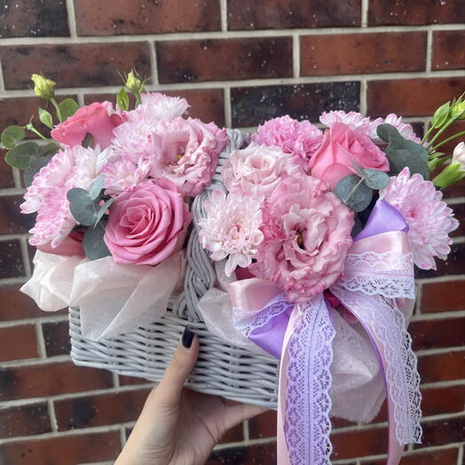 Корзинка «ВАУ» : из эустомы, розы и хризантемы🎀