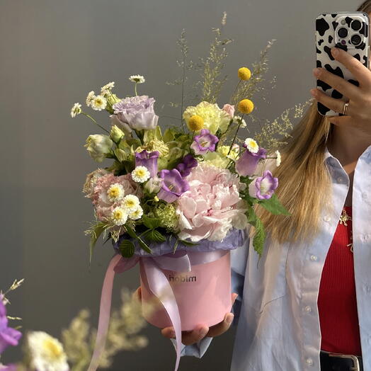 Композиция в шляпной коробке в розово-фиолетово-зеленых тонах 💚🌸