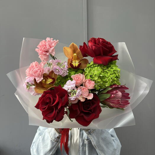 Стильный букет с Орхидеями, Гортензтей и Розами 🌹