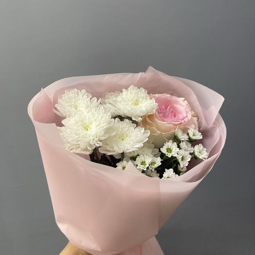 Нежный комплимент  с мини ромашкой